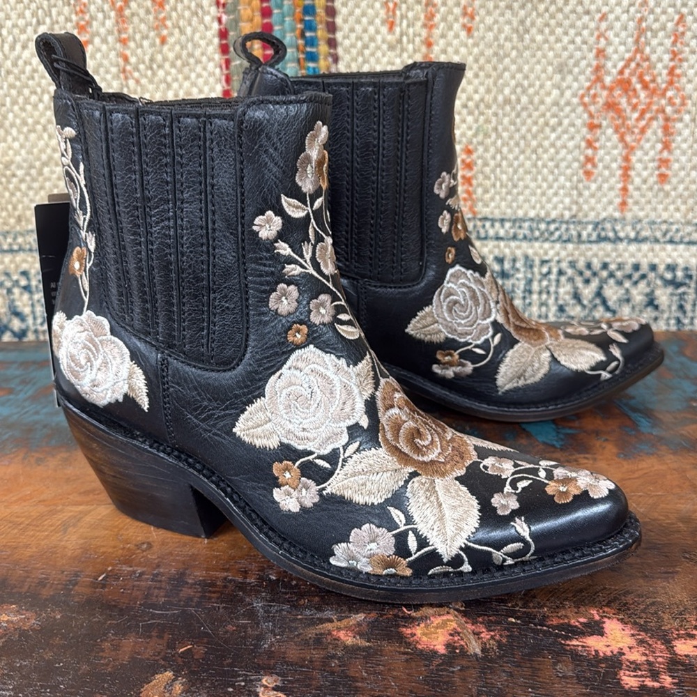 Liberty Black Women's Mossil Negro Bootie. New with tags. - Picture 3 of 8